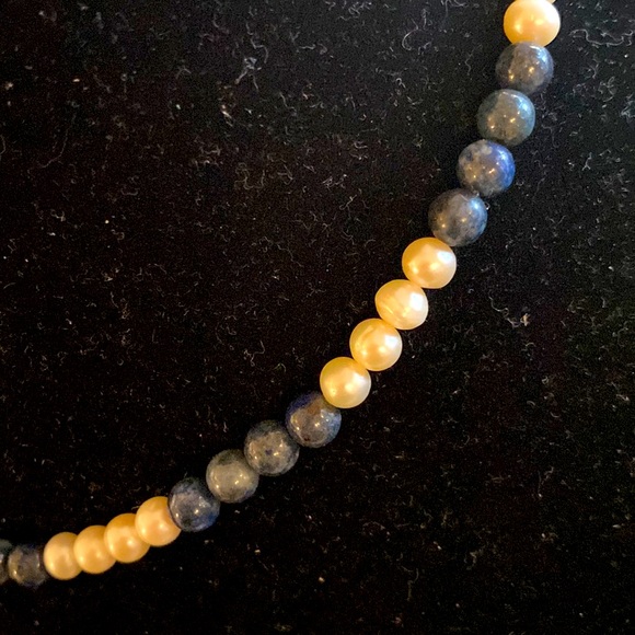 NWOT. Local Artisan’s genuine Lapis and cultured Pearl necklace. - Picture 4 of 5